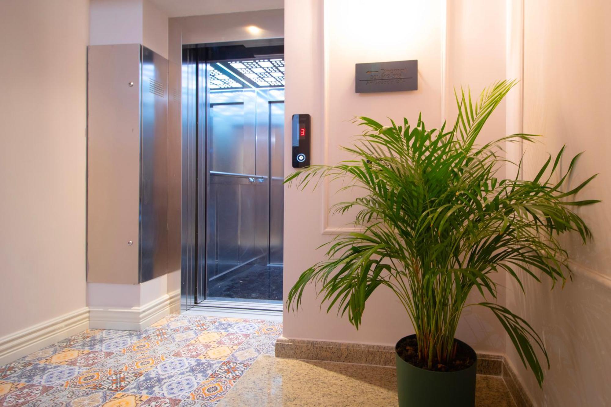 Hotel Ambasada Qta Patza-Kuqani 外观 照片