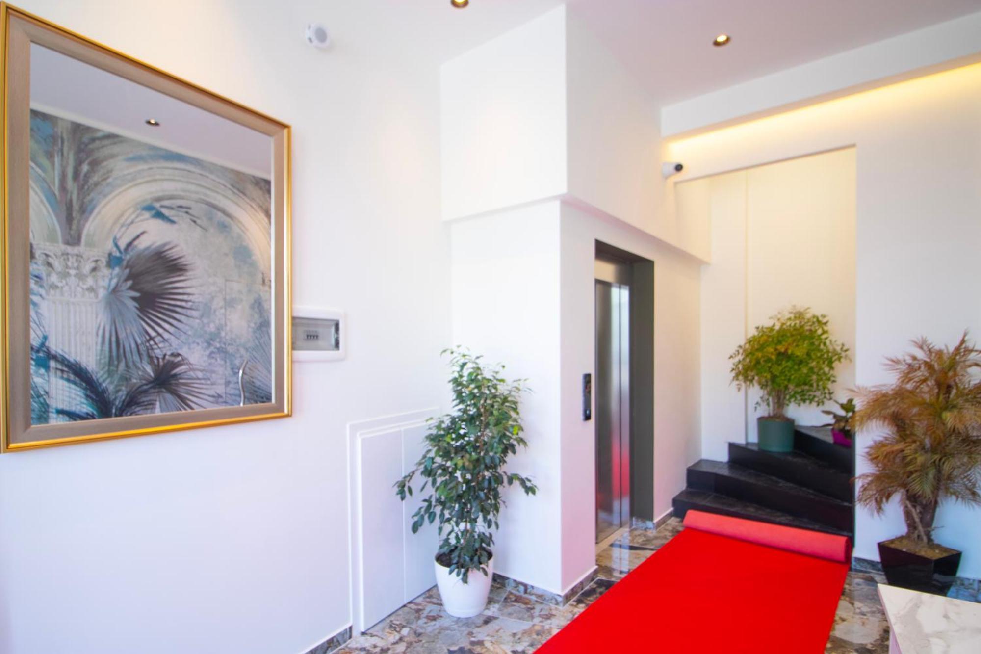Hotel Ambasada Qta Patza-Kuqani 外观 照片